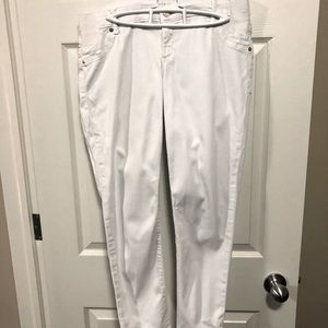 GAP Maternity White Denim Ankle Pants